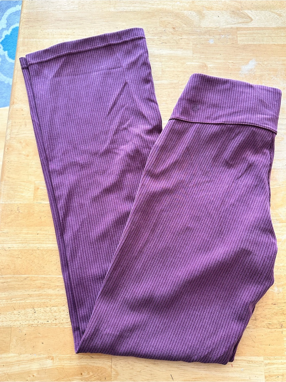 Lululemon ribbed Softstreme flare pant size 6